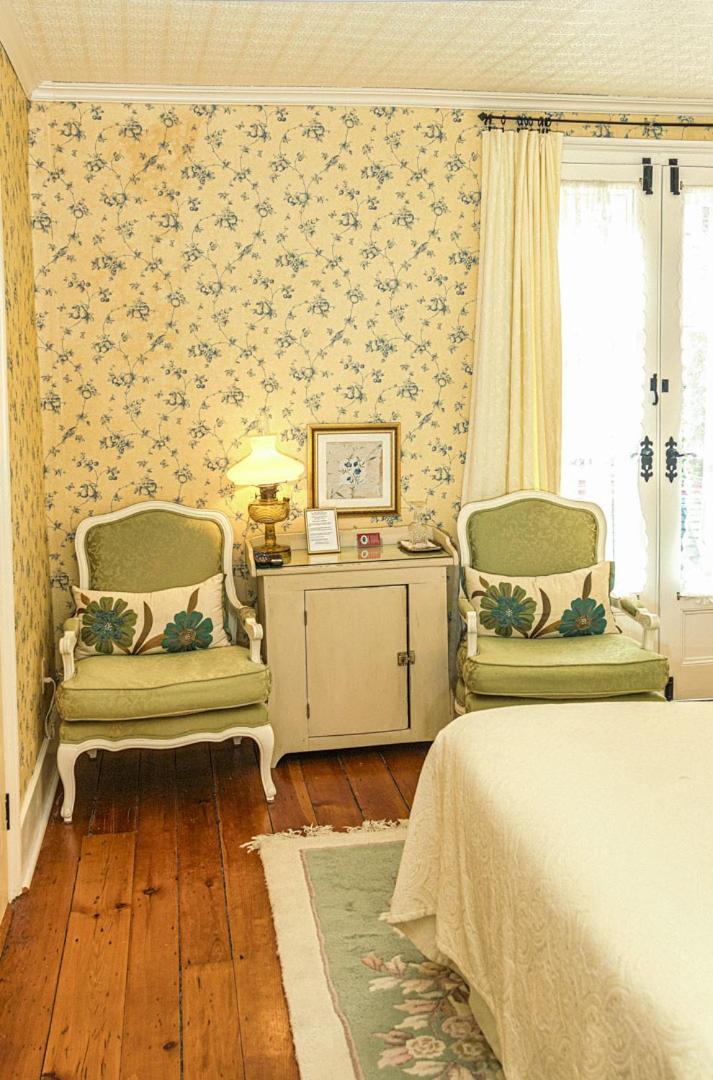 Historic Wilson-Guy House Bed and Breakfast Niagara-on-the-Lake Eksteriør billede