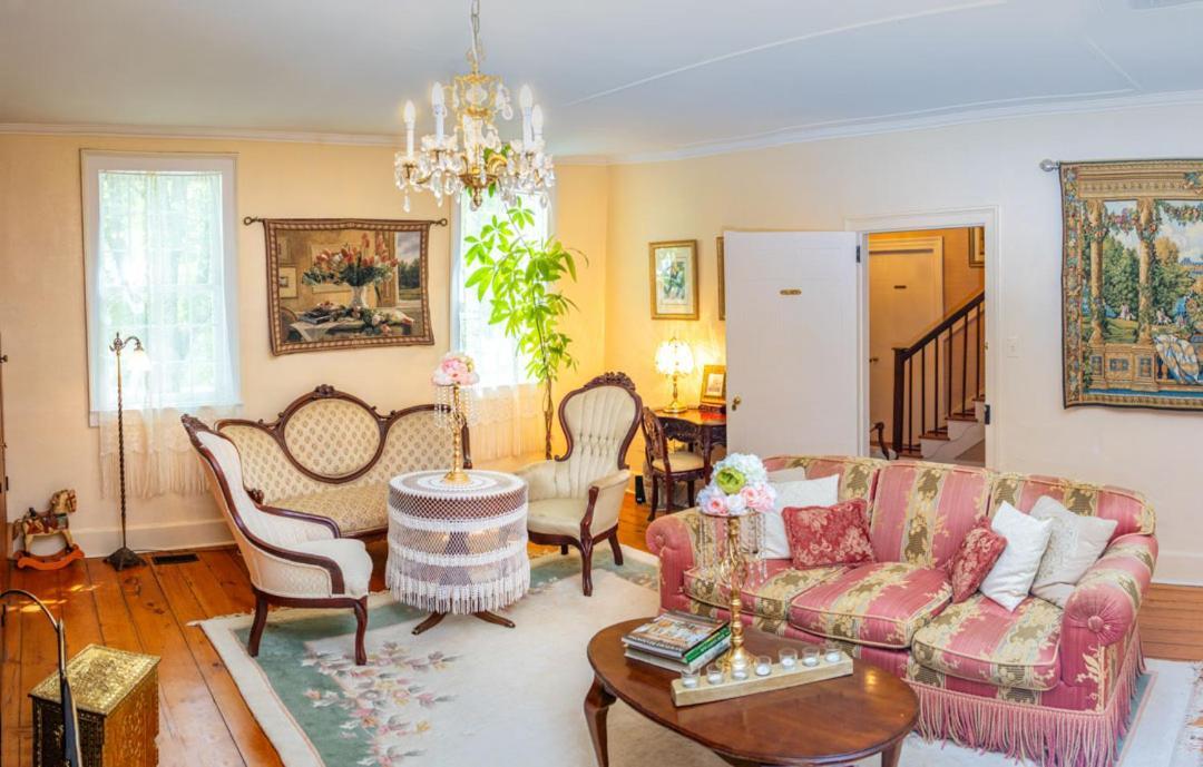 Historic Wilson-Guy House Bed and Breakfast Niagara-on-the-Lake Eksteriør billede