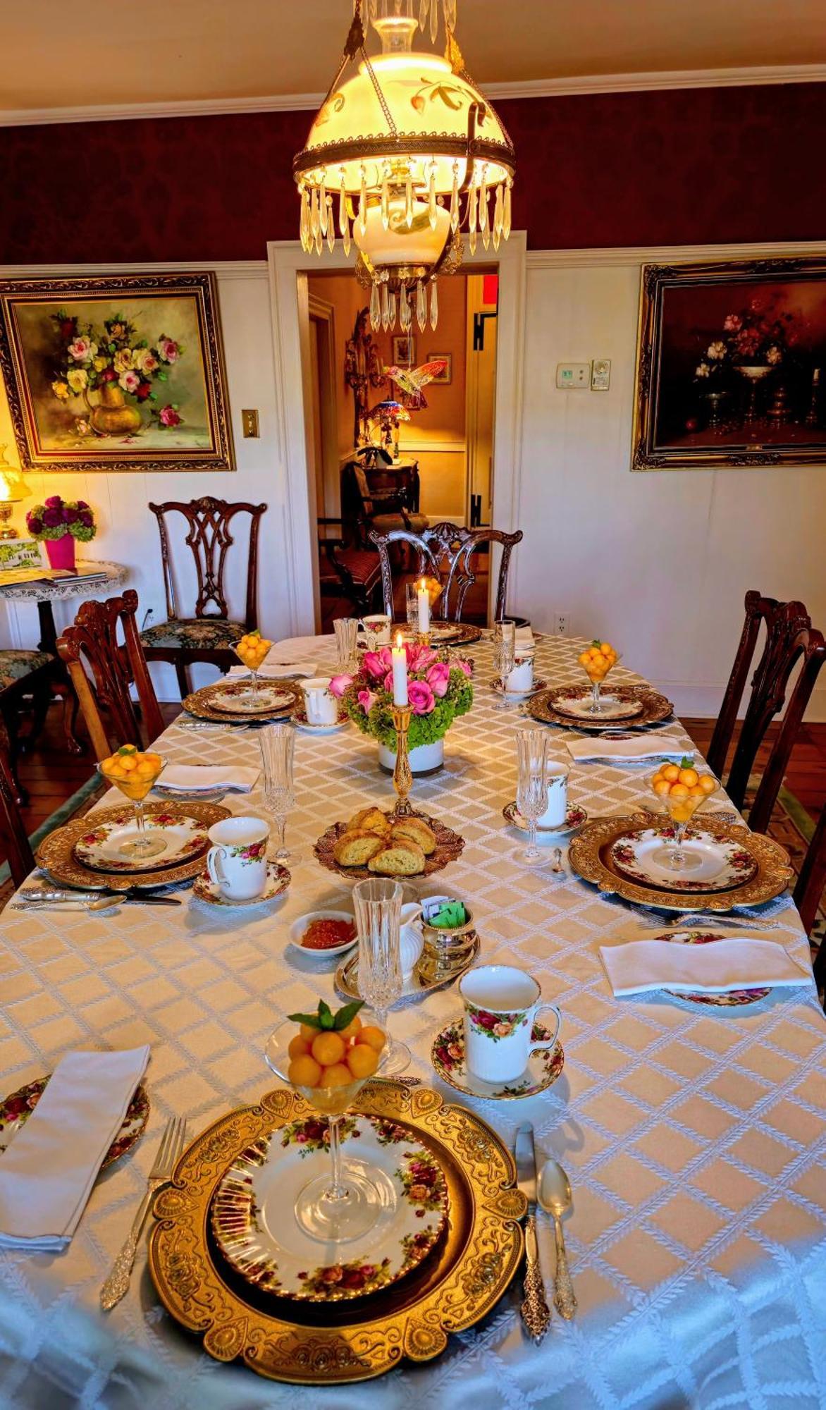 Historic Wilson-Guy House Bed and Breakfast Niagara-on-the-Lake Eksteriør billede