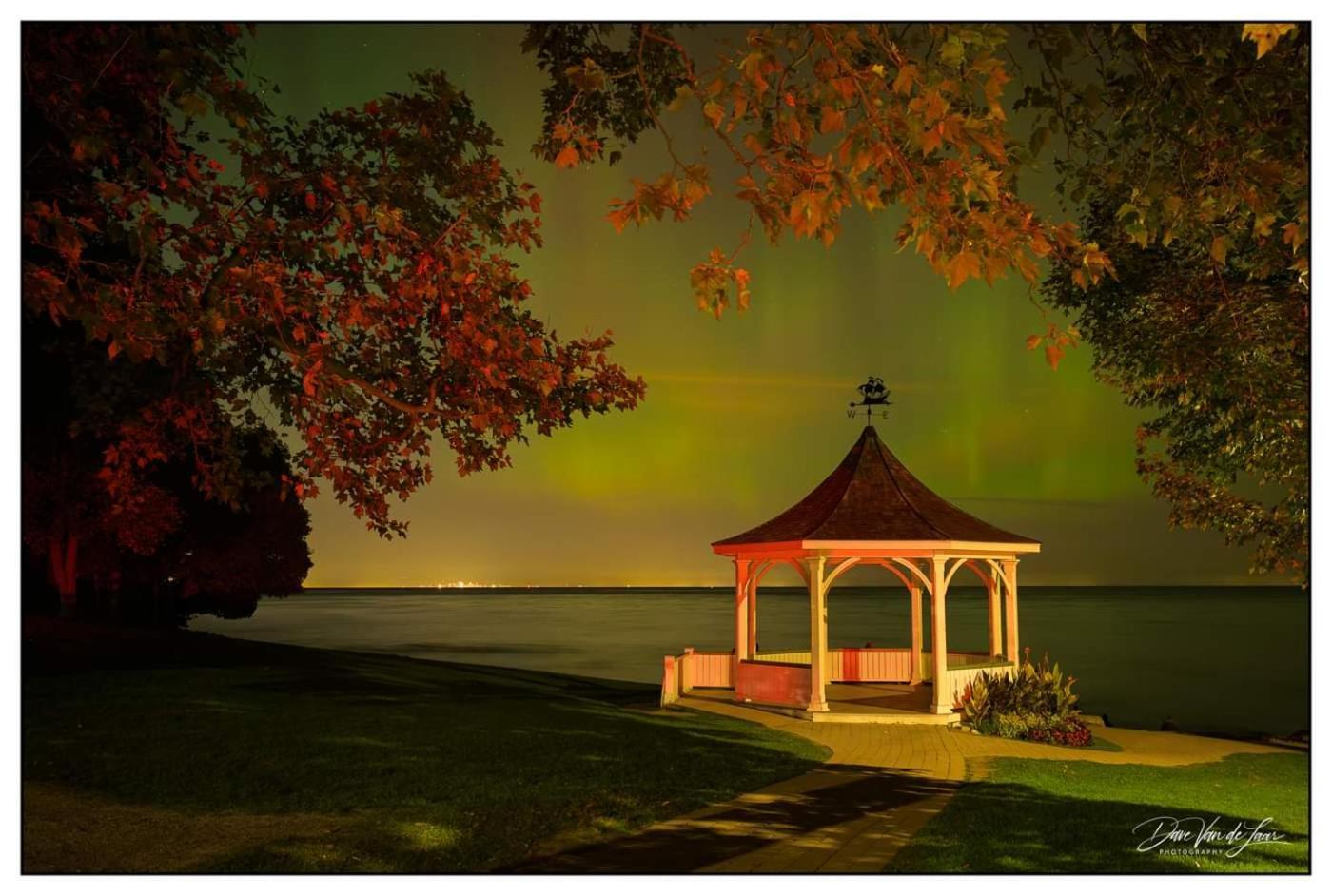 Historic Wilson-Guy House Bed and Breakfast Niagara-on-the-Lake Eksteriør billede