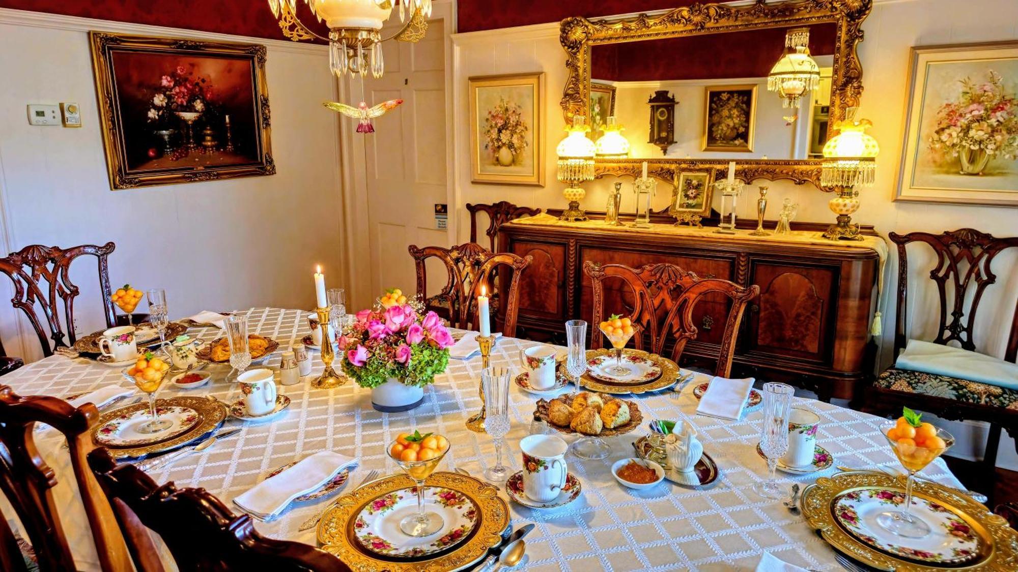 Historic Wilson-Guy House Bed and Breakfast Niagara-on-the-Lake Eksteriør billede