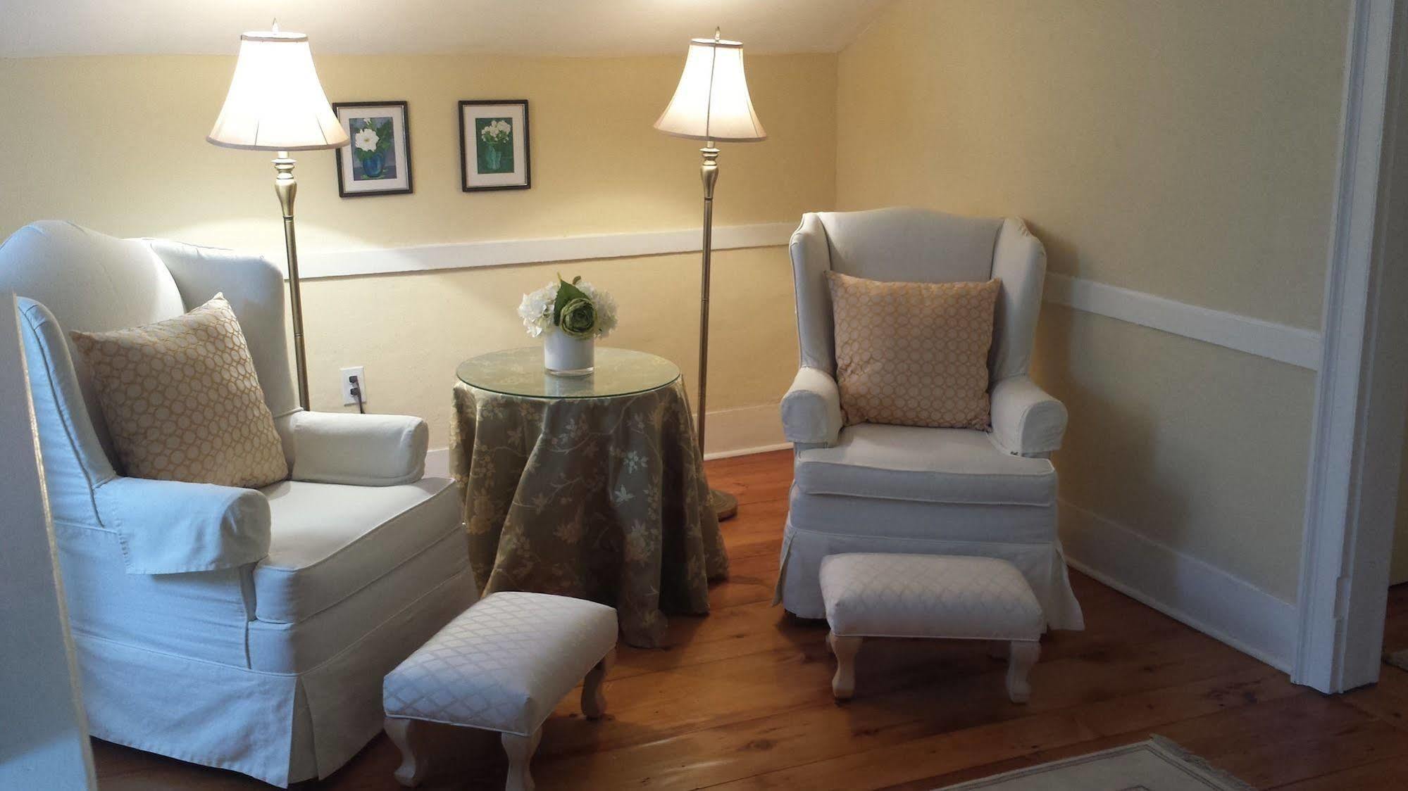 Historic Wilson-Guy House Bed and Breakfast Niagara-on-the-Lake Eksteriør billede