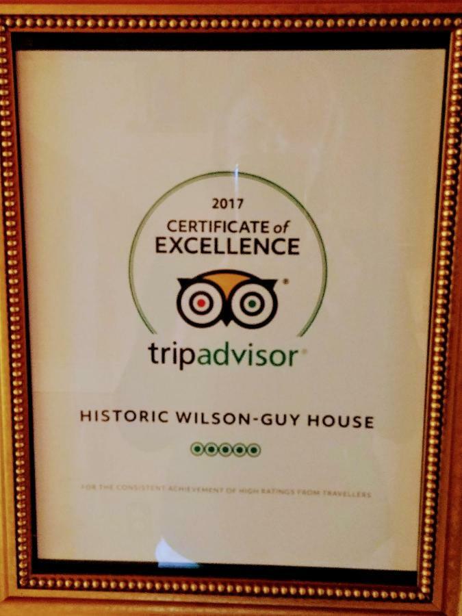 Historic Wilson-Guy House Bed and Breakfast Niagara-on-the-Lake Eksteriør billede